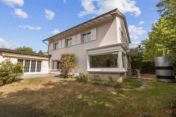 Freistehendes Einfamilienhaus in grüner Umgebung 2