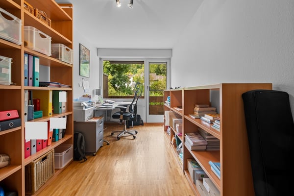 Familienfreundliches 7.5-Zimmer-Reihenhaus im STWE in Riehen! 10