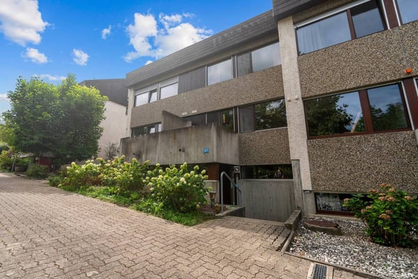 Familienfreundliches 7.5-Zimmer-Reihenhaus im STWE in Riehen! 1