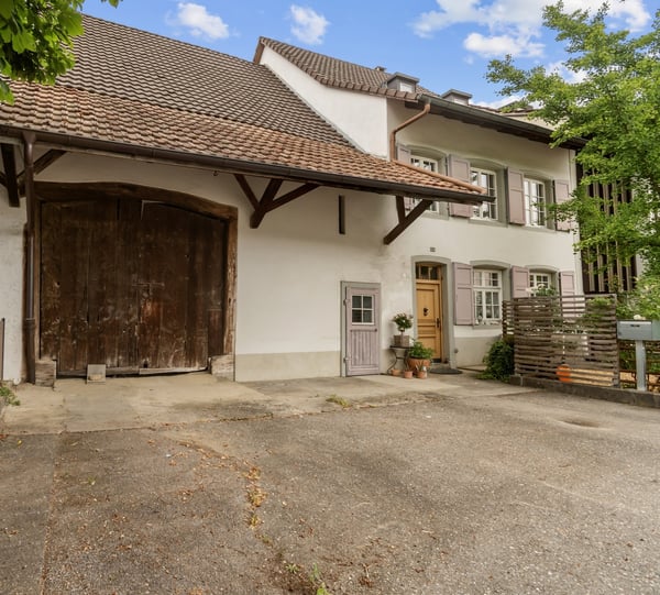 Charmantes Baselbieter Bauernhaus mit modernem Wohnkomfort!