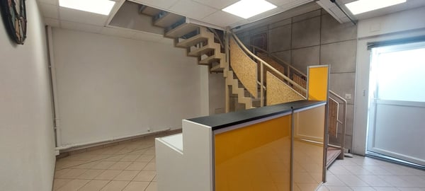 A LOUER - LOCAL COMMERCIAL / SHOP 1