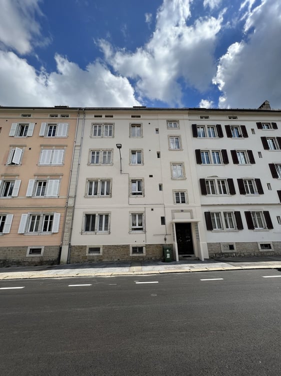 Magnifique appartement au Rez de l'immeuble 2