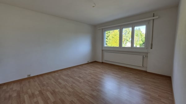 1 PIECES CALME AVEC BALCON ET CUISINE AGENCEE 4