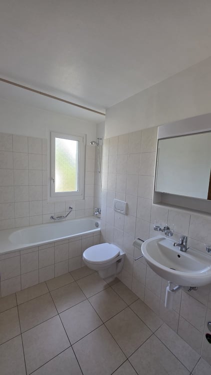 1 PIECES CALME AVEC BALCON ET CUISINE AGENCEE 3