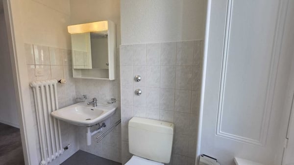 Des logements uniques après rénovation - Elégant de 2.5 pièces 7