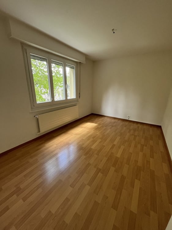 Bel logement rénové avec balcon situé dans un quartier calme 2