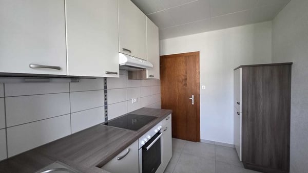 BEAU LOGEMENT DANS QUARTIER CALME 3