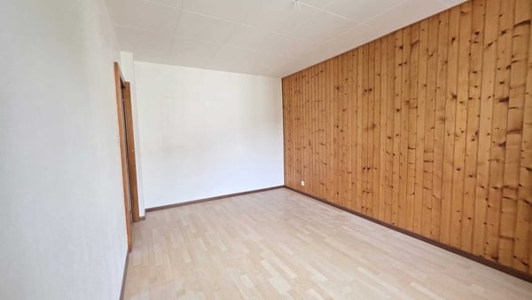BEAU LOGEMENT DANS QUARTIER CALME 5