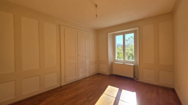 APPARTEMENT AVEC TERRASSE COMMUNE ET GARAGE 6