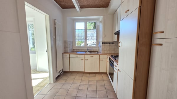 APPARTEMENT AVEC TERRASSE COMMUNE ET GARAGE 2