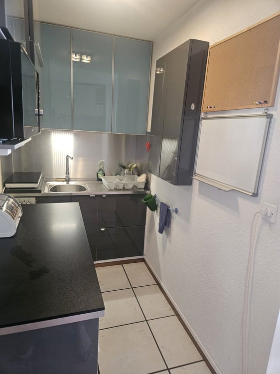 STUDIO - 1 pièce meublé situé au 3 étage 8