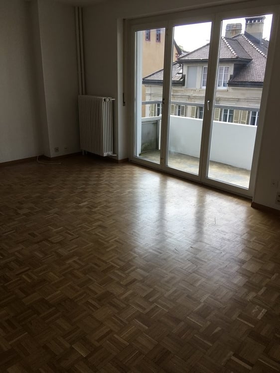 JOLI LOGEMENT AVEC BALCON 3