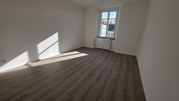 1 PIÈCES DE STANDING COMPLÈTEMENT RÉNOVÉ 9