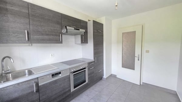 Joli appartement rénové avec balcon 1