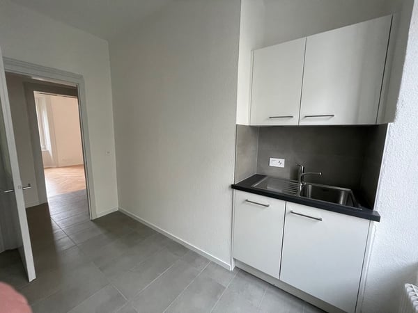 Charmant appartement de 2 pièces au rez-de-chaussée - Bienne 2