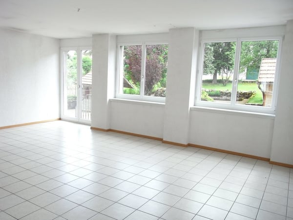 GRAND LOGEMENT A LOUER AVEC ACCES AU JARDIN COMMUN 3