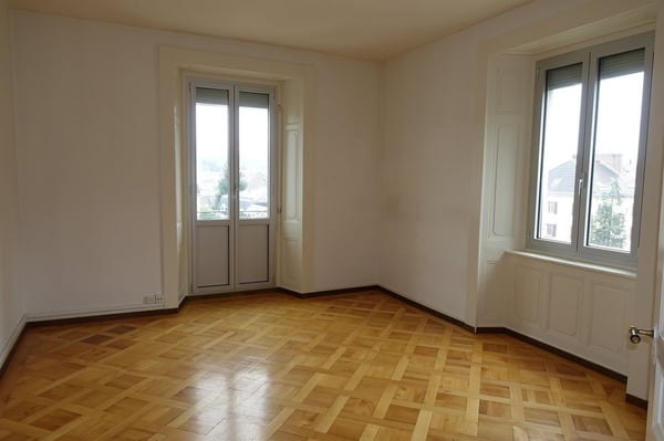 JOLI LOGEMENT AVEC BALCON 1