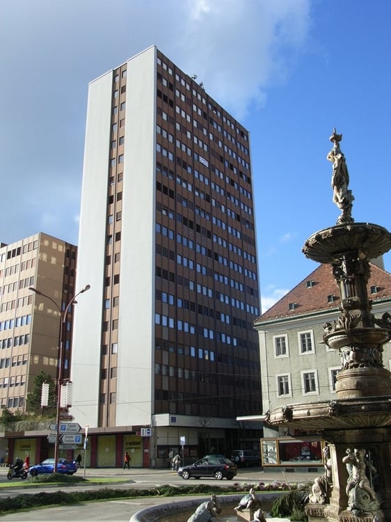 LOGEMENT IDEALEMENT SITUE AU CENTRE-VILLE 5