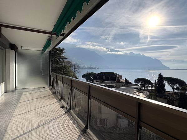 Superbe appartement de 1.5 pièces avec vue imprenable sur le lac et les montagnes 10