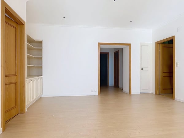 Spacieux appartement de 4,5 pièces avec vue panoramique sur le lac 7