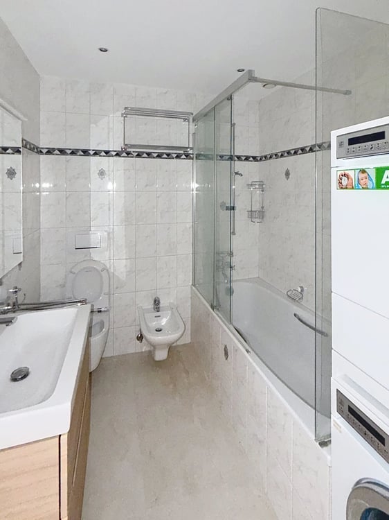 Spacieux appartement de 4,5 pièces avec vue panoramique sur le lac 8