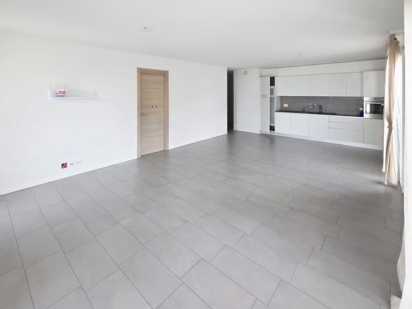 Superbe appartement de 3,5 pièces à proximité du centre-ville et à deux pas de la gare. 1