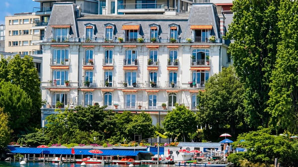 Exceptional, a life with feet in the water in the heart of Montreux 2