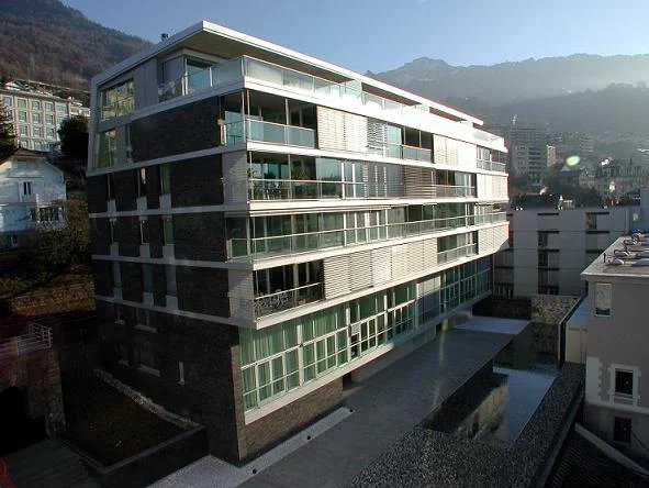 Superbe appartement lumineux, situé à deux pas du lac et du prestigieux Montreux Palace 9