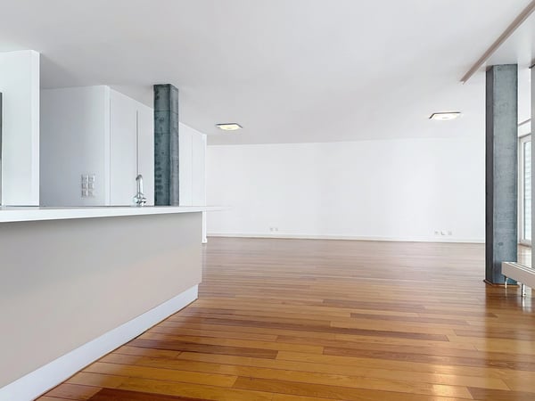 Superbe appartement lumineux, situé à deux pas du lac et du prestigieux Montreux Palace 5