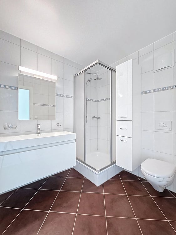Très bel appartement au centre de Roche 11