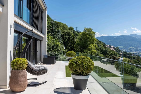 Propriété lumineuse avec piscine et vue panoramique 6