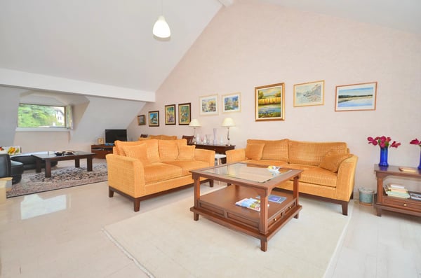 Appartement au dernier étage, au bord du lac 4
