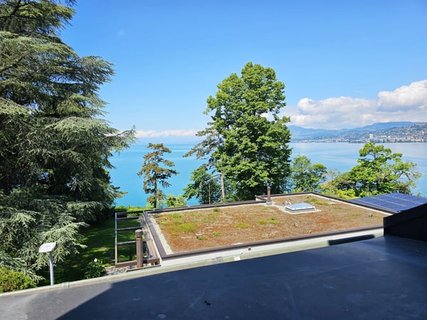Jolie villa mitoyenne atypique, en PPE 3