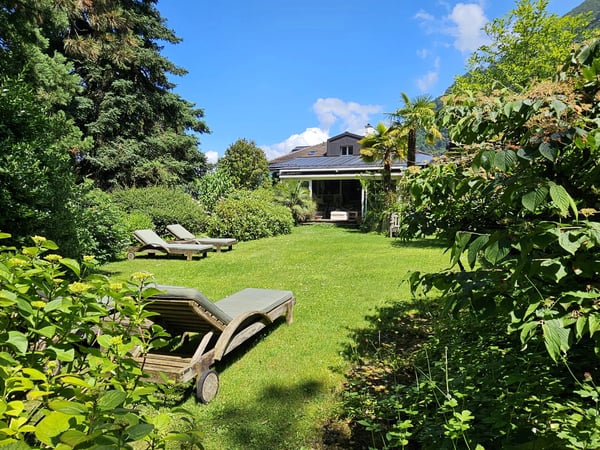 Jolie villa mitoyenne atypique, en PPE 2