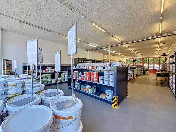Spécial investisseur - Grande surface commerciale à deux pas du centre-ville 8