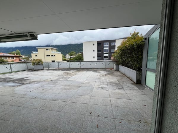 Spacieux appart. de 3.5 pièces avec très grande terrasse à Martigny 4