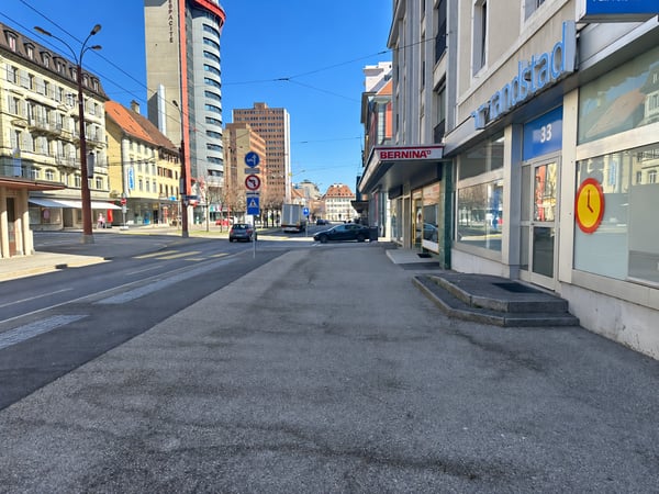 Local commercial idéalement situé à La Chaux-de-Fonds 1