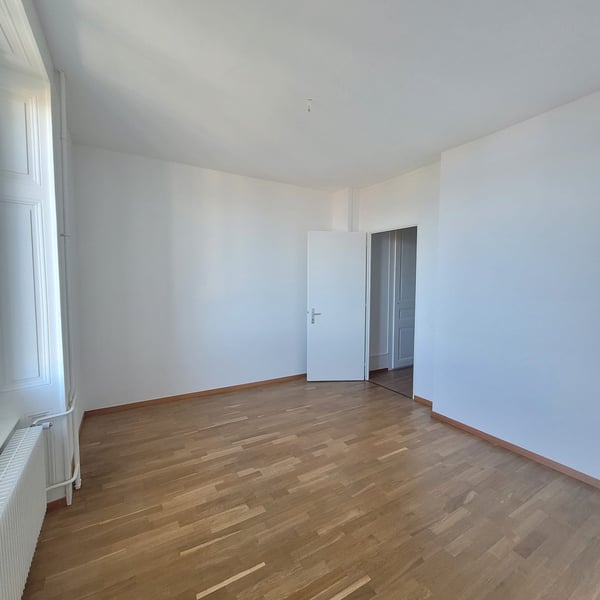 Appartement lumineux de 3.5 pièces avec balcon à Neuchâtel 8