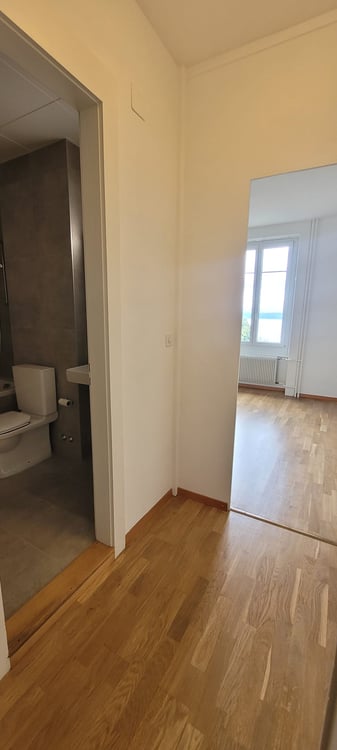Appartement lumineux de 3.5 pièces avec balcon à Neuchâtel 14