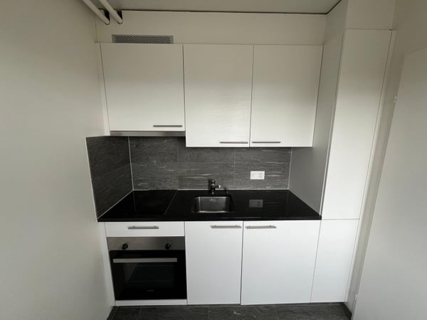 00207 - Studio - Rue des Parcs 72 - NEUCHATEL 3