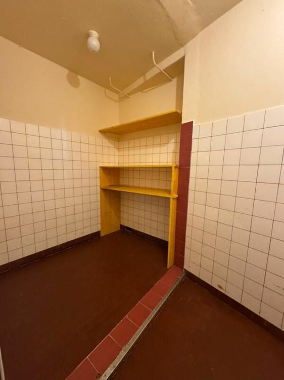 Arcade/Vitrine/Boutique 75 m2 à Ste-Croix 4