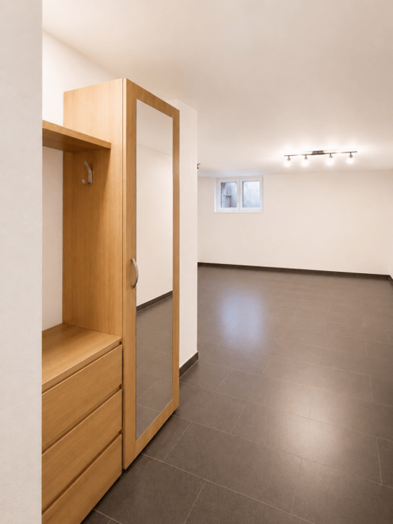 Local aménagé de 38 m² avec salle de douche 3