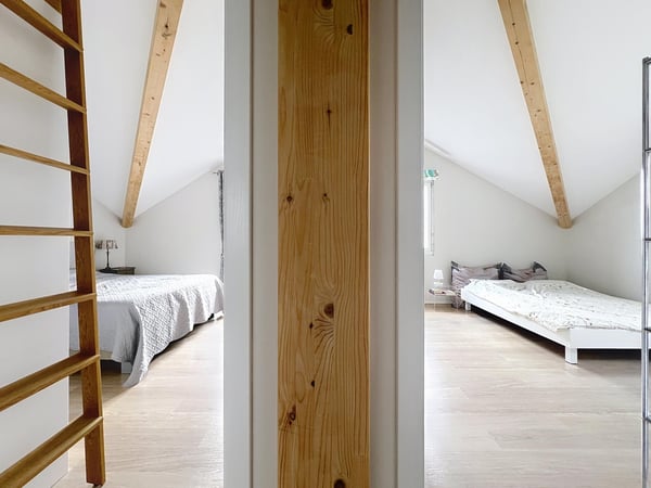 Magnifique attique avec parc arborisé commun 7