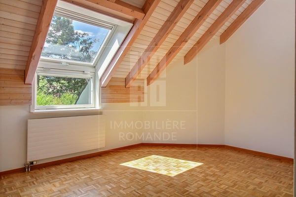 Lumineux duplex de 1.5 pièces au centre du village 6