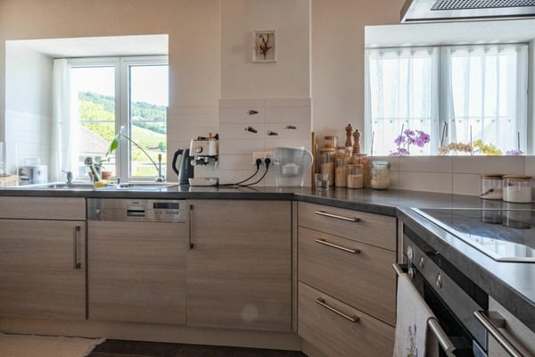 Appartement en attique avec vue lac et vignes 5