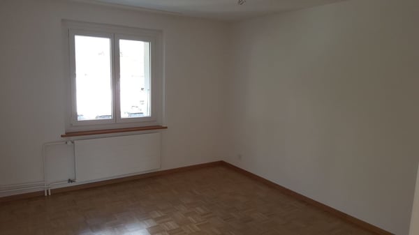 Genossenschaftswohnung (ohne Balkon) Nähe Tissotarena und Tierpark 6