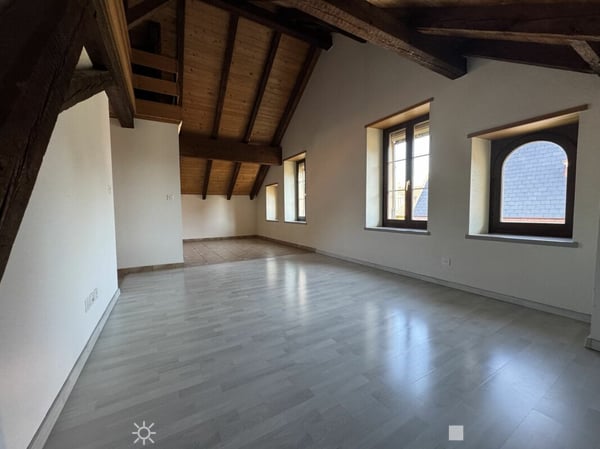 Helle 3½-Zimmer-Dachwohnung mit Galerie am Albert-Anker-Weg 3, 2502 Biel 4