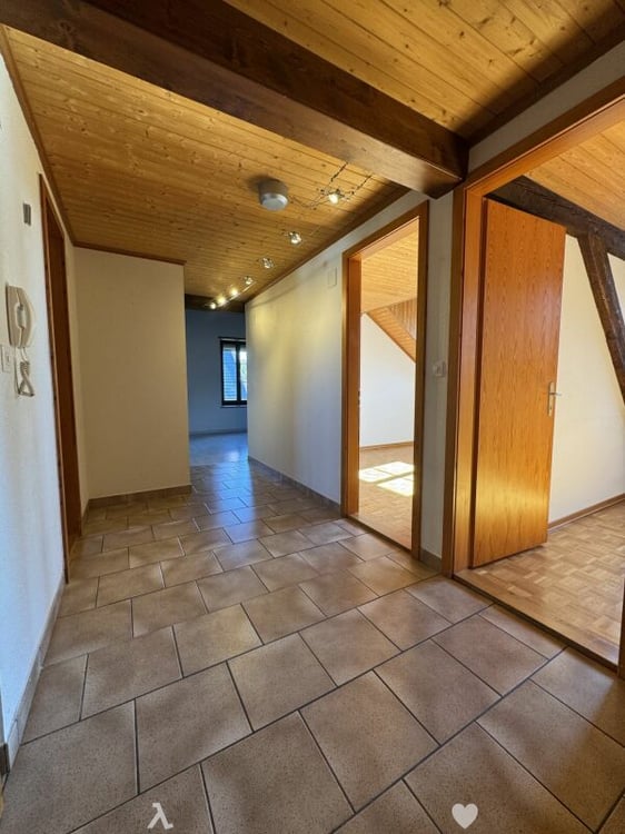 Helle 4½-Zimmer-Dachwohnung mit Galerie am Albert-Anker-Weg 4, 2502 Biel 3