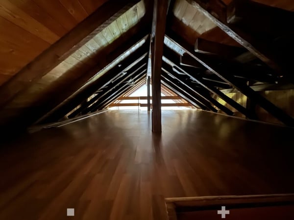 Helle 3½-Zimmer-Dachwohnung mit Galerie am Albert-Anker-Weg 3, 2502 Biel 6
