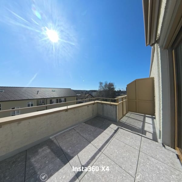 Neue, helle 3½-Zimmer-Attikawohnung mit Terrasse 2